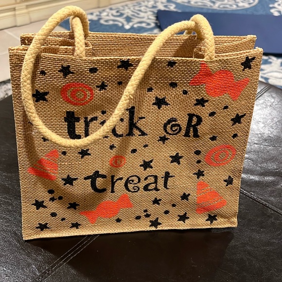 Gorgeous Halloween Bag - Picture 1 of 15
